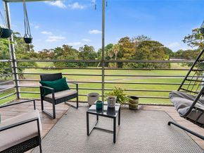 3930 Oaks Clubhouse Dr 304, Pompano Beach FL 33069