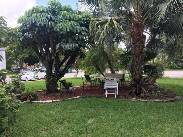 399 Sheffield Q, West Palm Beach FL 33417