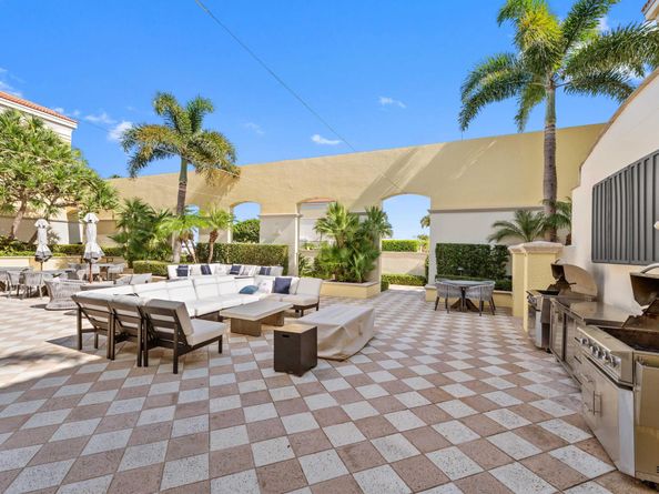 701 S Olive Avenue 1419, West Palm Beach FL 33401