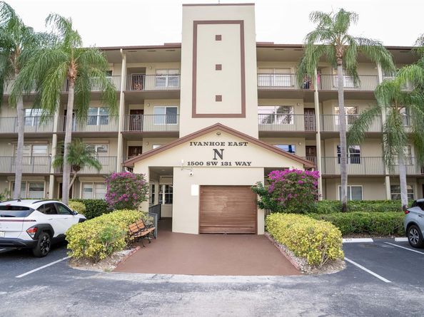 1500 SW 131st Way 404N4, Pembroke Pines FL 33027