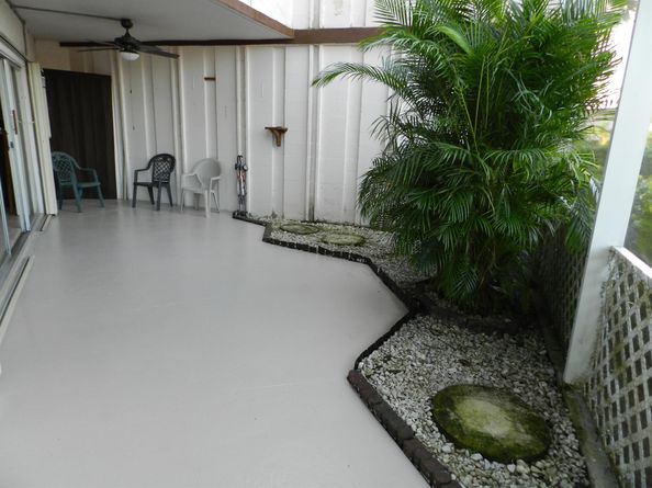 3 Greenway Village N 108, Royal Palm Beach FL 33411