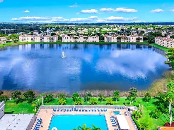 6367 Kings Gate Circle, Delray Beach FL 33484