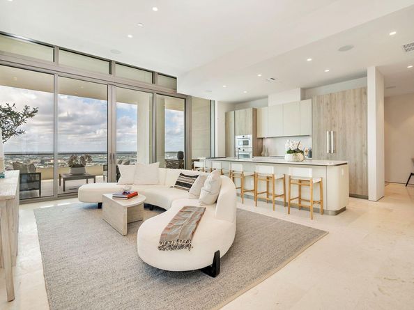 200 Arkona Court 2501 PhG, West Palm Beach FL 33401