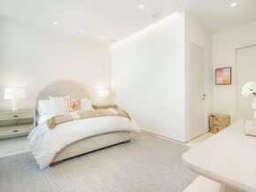 200 Arkona Court 2501 PhG, West Palm Beach FL 33401