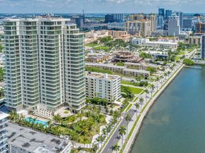 200 Arkona Court 2501 PhG, West Palm Beach FL 33401