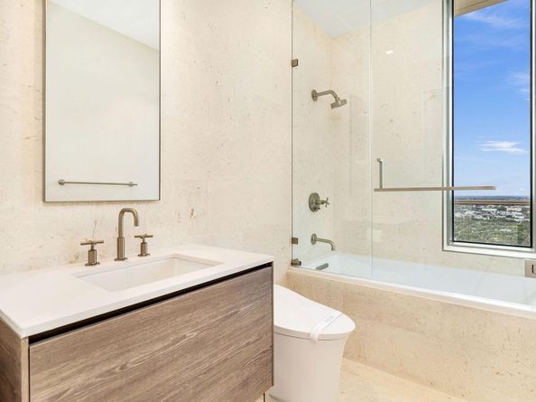 200 Arkona Court 2501 PhG, West Palm Beach FL 33401