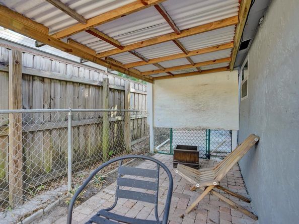 5604 Garden Avenue, West Palm Beach FL 33405