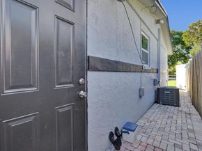 5604 Garden Avenue, West Palm Beach FL 33405