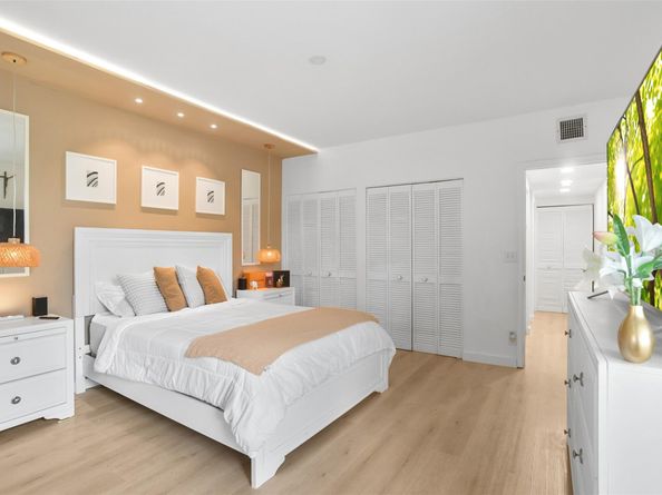 11760 Royal Palm Blvd, Coral Springs FL 33065