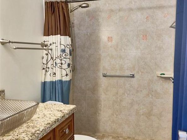 601 NW 80th Ave 101, Margate FL 33063