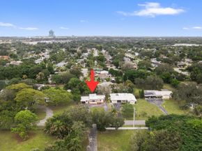 5705 Harding St, Hollywood FL 33021