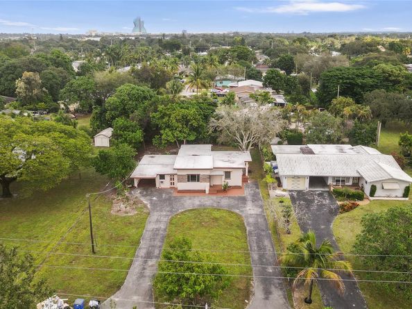 5705 Harding St, Hollywood FL 33021