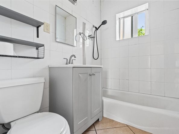 5705 Harding St, Hollywood FL 33021