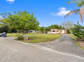 5705 Harding St, Hollywood FL 33021