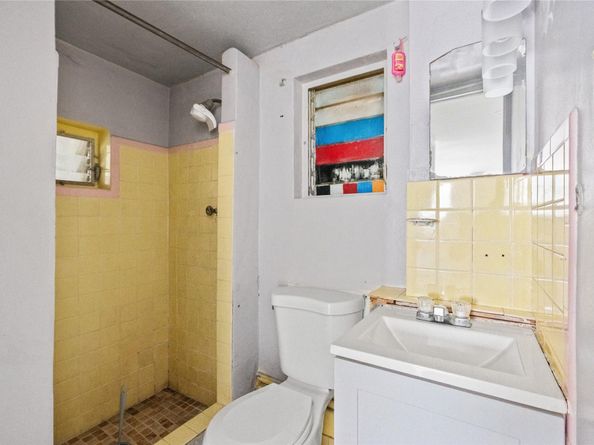 5705 Harding St, Hollywood FL 33021