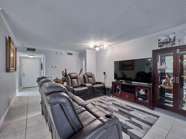 11262 Green Lake Drive 204, Boynton Beach FL 33437