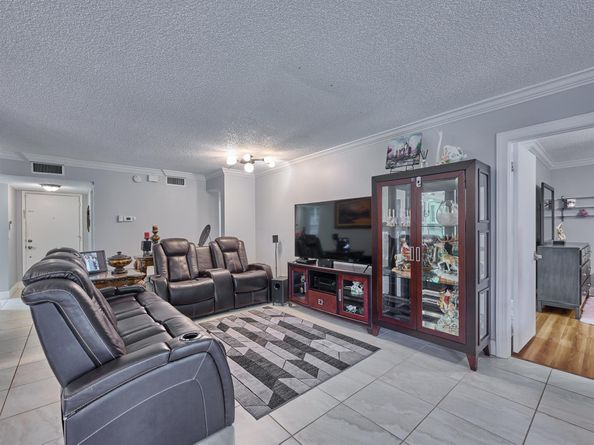 11262 Green Lake Drive 204, Boynton Beach FL 33437