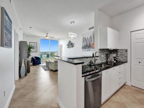 625 Casa Loma Boulevard Ph 06, Boynton Beach FL 33435