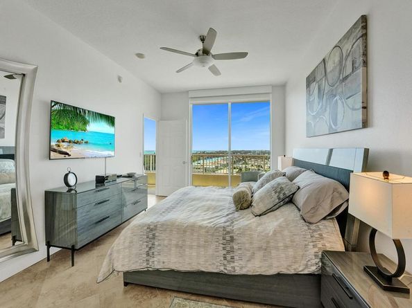 625 Casa Loma Boulevard Ph 06, Boynton Beach FL 33435