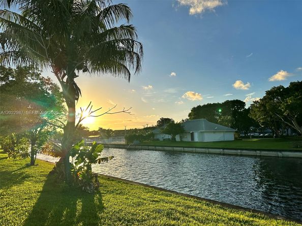 8309 NW 59th Place, Tamarac FL 33321