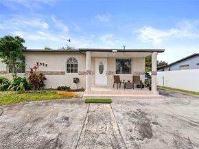 6432 Perry Street, Hollywood FL 33024