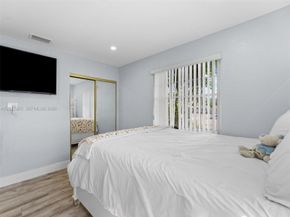 6432 Perry Street, Hollywood FL 33024