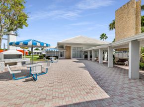 2581 E Golf Boulevard, Pompano Beach FL 33064