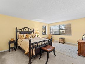 372 Golfview Road 101, North Palm Beach FL 33408