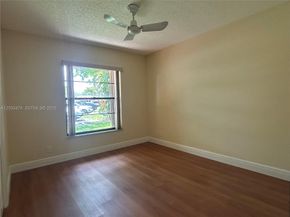 539 Briarwood Circle 257, Hollywood FL 33024