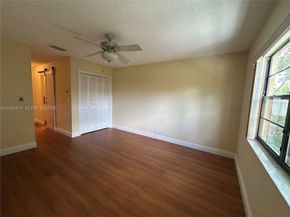 539 Briarwood Circle 257, Hollywood FL 33024