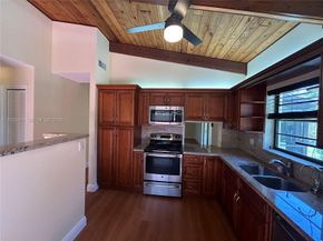 539 Briarwood Circle 257, Hollywood FL 33024