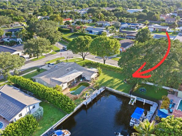 6241 SW 14th Street, Plantation FL 33317