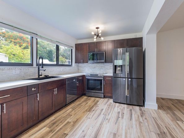 11431 SW 40th Terrace, Miami FL 33165