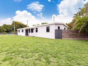 11431 SW 40th Terrace, Miami FL 33165