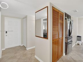 1911 Sabal Palm Drive 202, Davie FL 33324