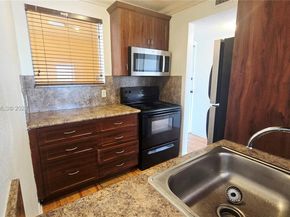2441 SW 31st Avenue 207, Miami FL 33145