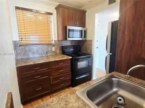 2441 SW 31st Avenue 207, Miami FL 33145