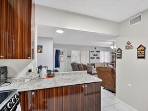 536 Shady Pine Way A2, Greenacres FL 33415