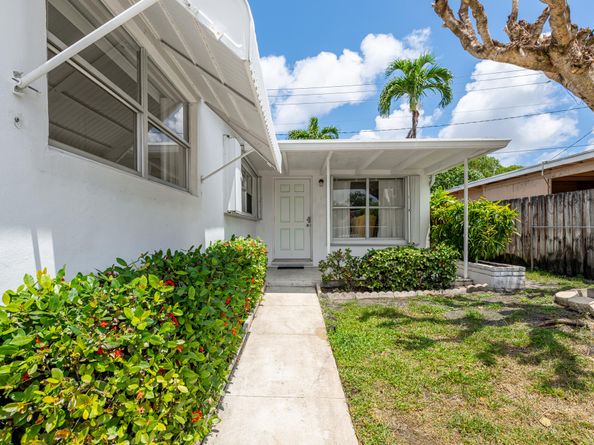 1029 Andrews Road, West Palm Beach FL 33405