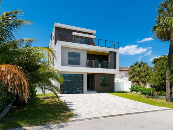 3225 Canal Drive, Pompano Beach FL 33062