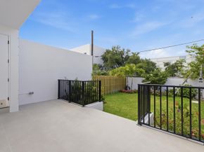 821 SW 1st Street, Fort Lauderdale FL 33312