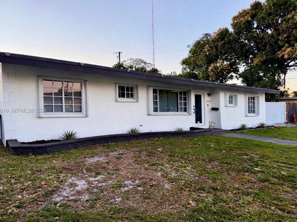 19730 NW 3rd Court, Miami Gardens FL 33169