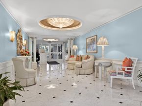 100 Royal Palm Way D2, Palm Beach FL 33480
