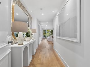 100 Royal Palm Way D2, Palm Beach FL 33480