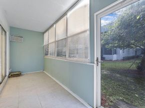 877 Flanders S, Delray Beach FL 33484