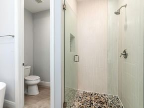 1031 NE 13th Avenue, Fort Lauderdale FL 33304