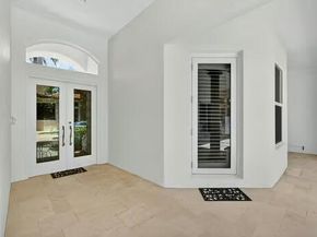 539 Les Jardin Drive, Palm Beach Gardens FL 33410