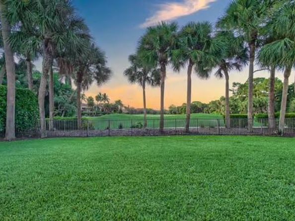 539 Les Jardin Drive, Palm Beach Gardens FL 33410