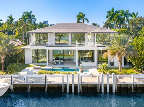 100 Royal Palm Drive, Fort Lauderdale FL 33301