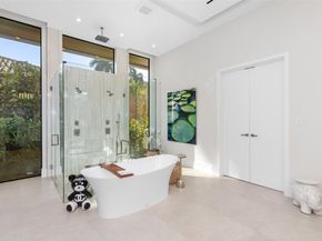 100 Royal Palm Drive, Fort Lauderdale FL 33301